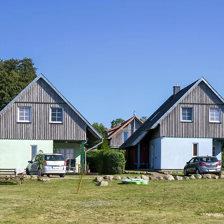 Holiday home Haus Seestern & Haus Seemoewe Mit Sauna, Kamin Und Garten Kagsdorf